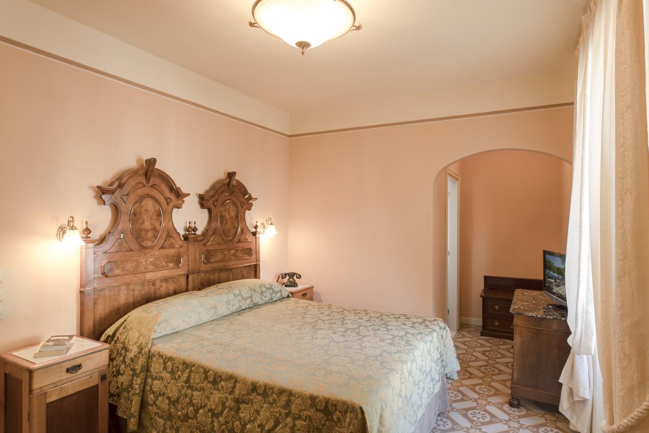 Hotel Gardenia Al Lago Гарньяно Экстерьер фото