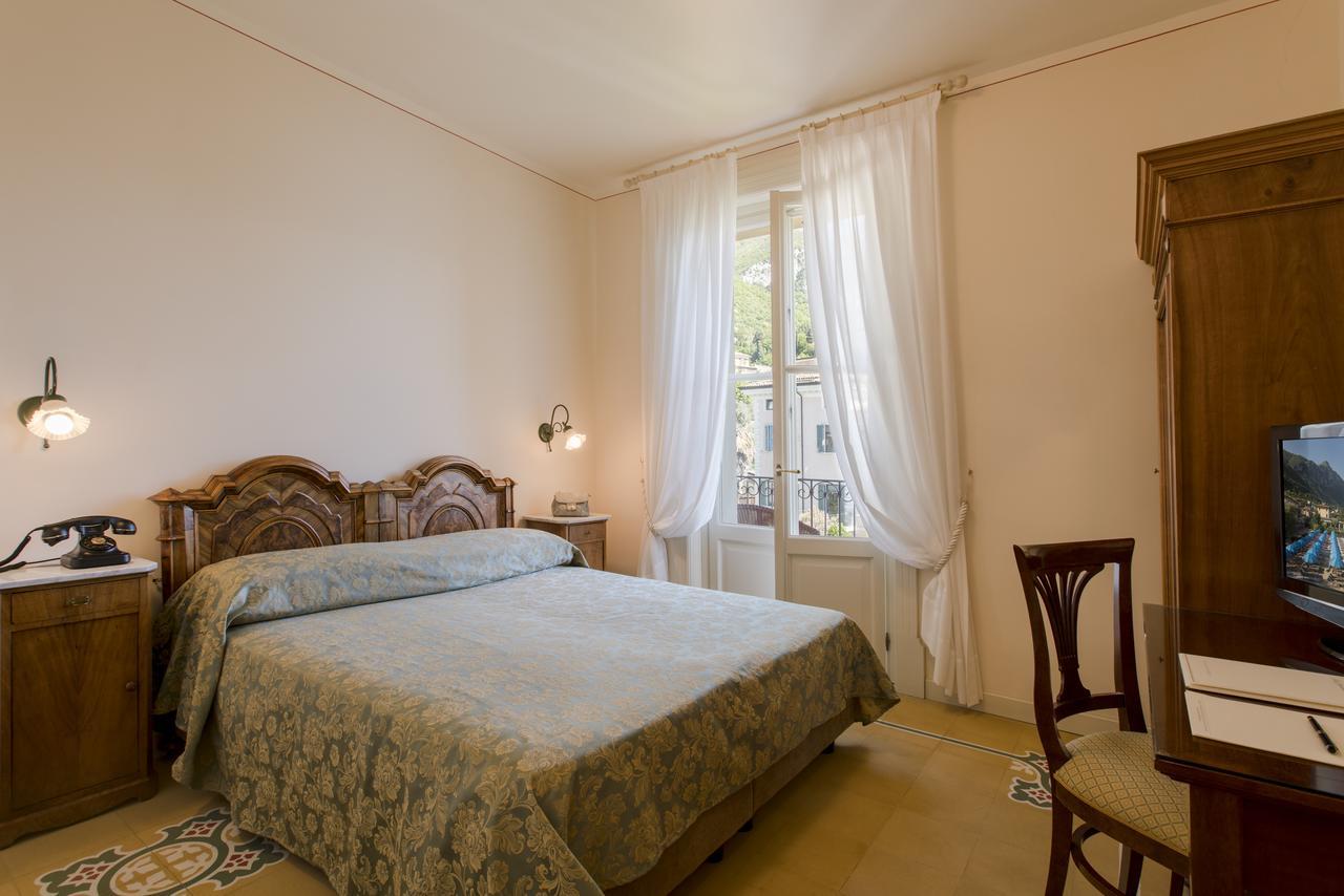 Hotel Gardenia Al Lago Гарньяно Экстерьер фото