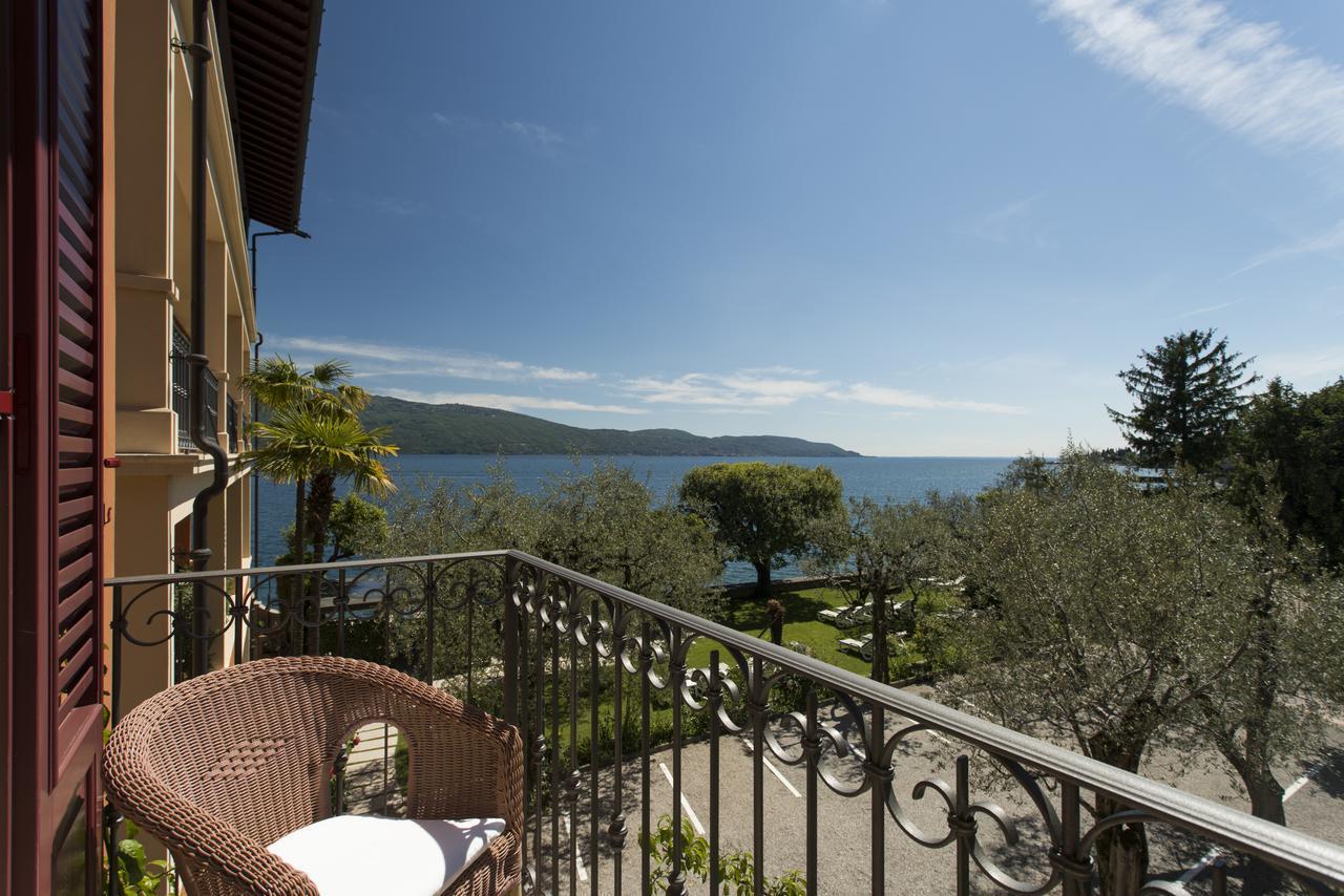 Hotel Gardenia Al Lago Гарньяно Экстерьер фото